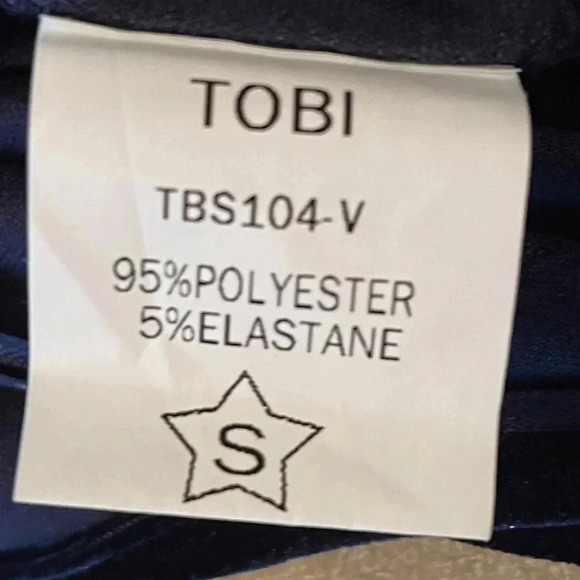 TOBI Relaxed and flowy silhouette with a sexy low back. Navy blue velour fabric. - Picture 7 of 10